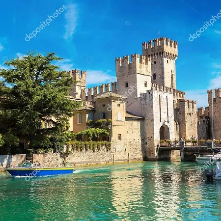Apt Elena Fronte Lago *